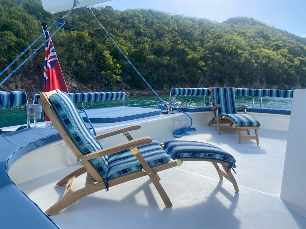 Steamer Chairs with Cushions on Yacht - GOLDENTEAK