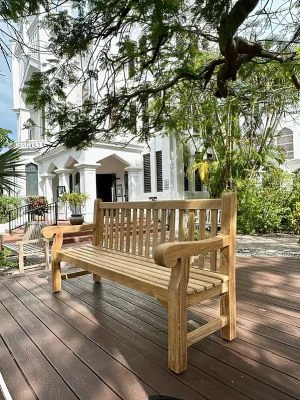 Hyde Park Teak Bench Cust Photo and Testimonial