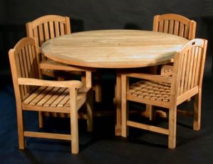 60 in Padua Table with 4 Aquinah Chairs